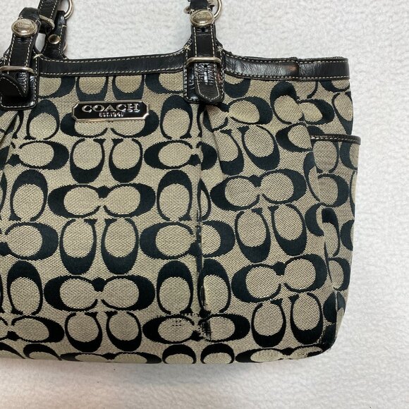 Coach Gallery Signature Black Canvas Patent Leather East West Tote Shoulder Bag - Picture 2 of 13